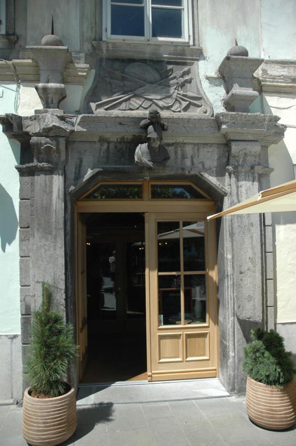 Vitez Apartment I Любляна Экстерьер фото